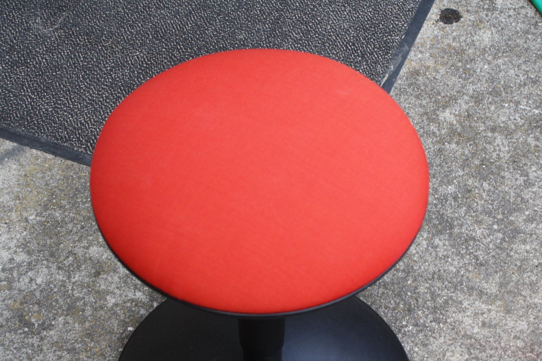 Ikea Hocker: HOCKER VITAMIN ROT IKEA – Gebraucht aus Wauwil von Pneuedy 4