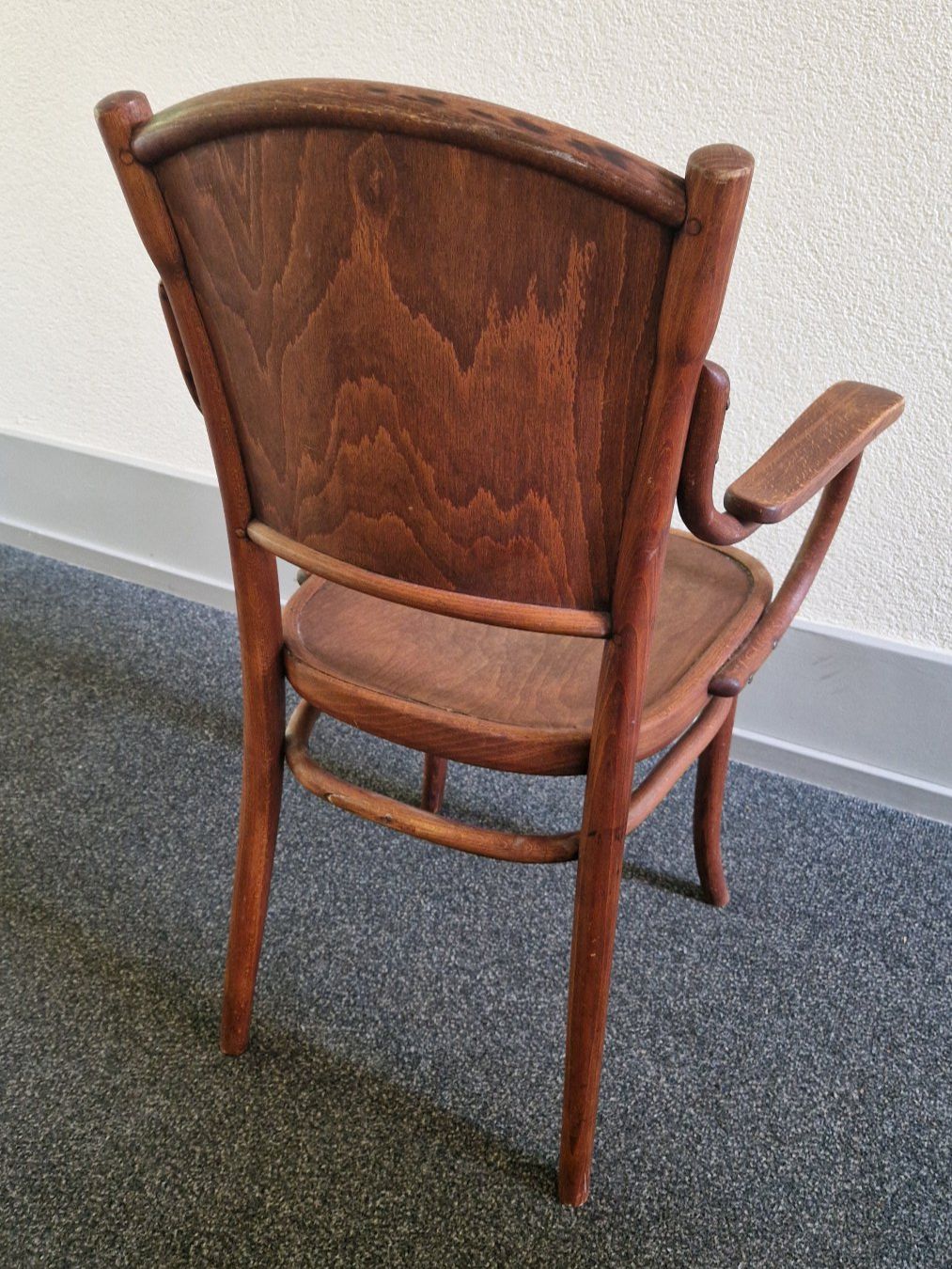 Thonet Sedie: original Thonet-Bugholzstuhl – Usato da Zürich venduto da Isaake 3