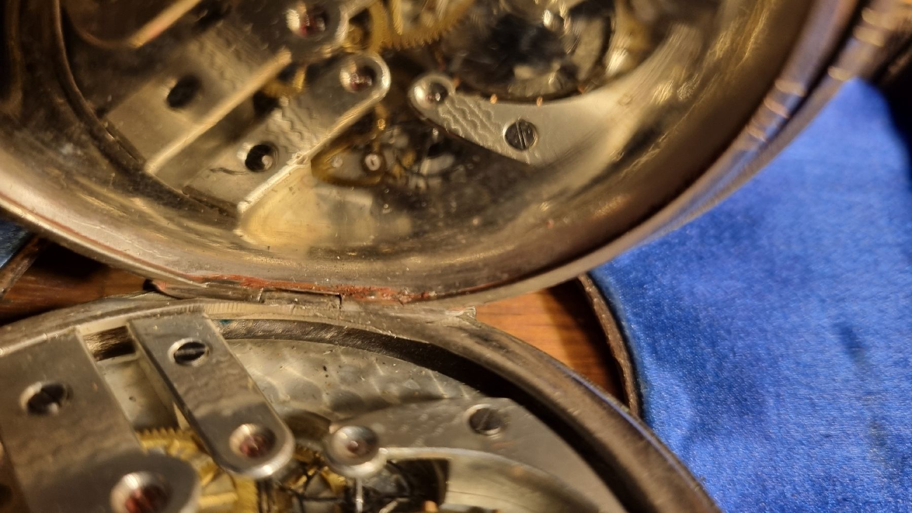 Orologi: Montre ancienne, gravée état d'usage. – Usato da martigny venduto da saphire02 6