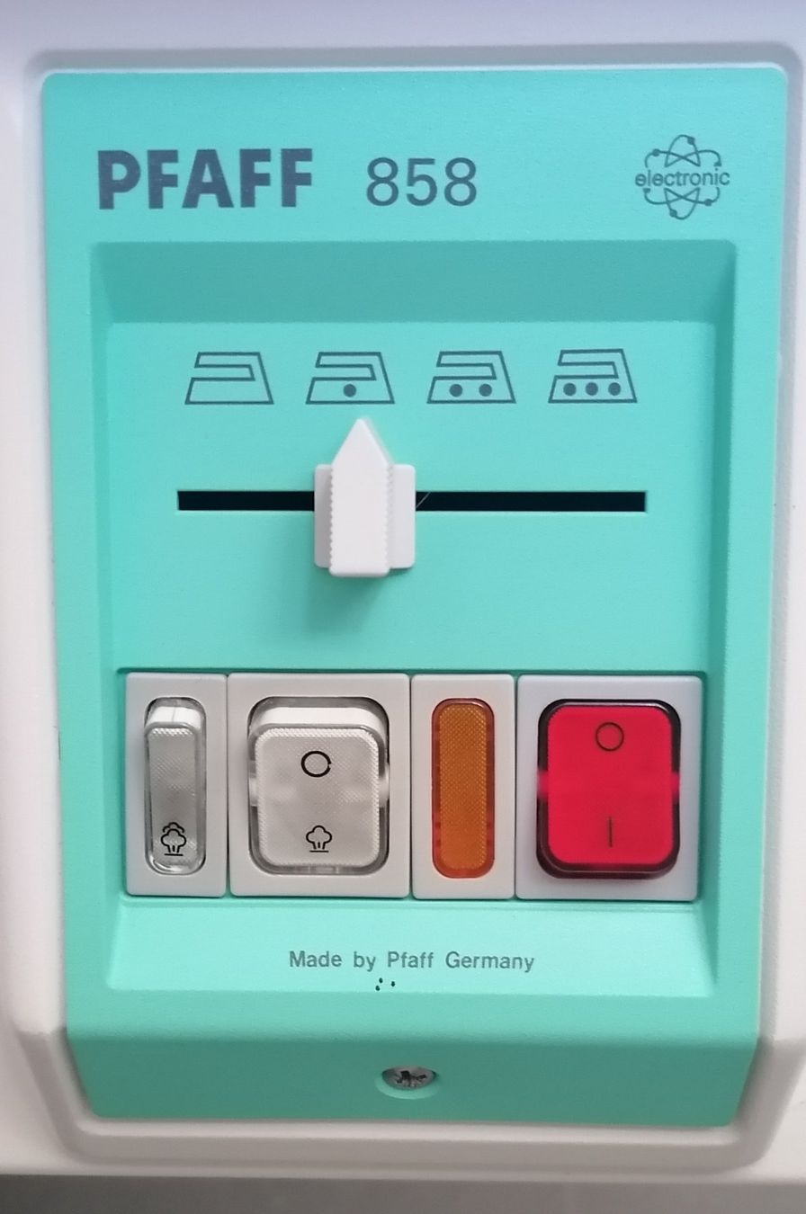 Pfaff Bügeleisen: Mangelmaschine mit Spule 85cm von Pfaff mit Dampffunktion – Gebraucht aus Schwarzenegg von musi09 1