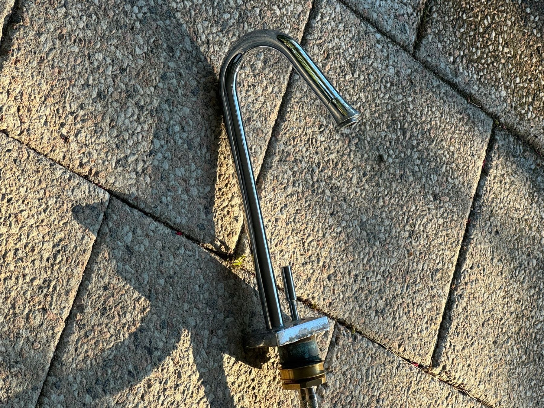 Armaturen: Design Armatur, Küche oder Bad, verchromt, gebraucht – Gebraucht aus Uhwiesen von mic_kd6g 6