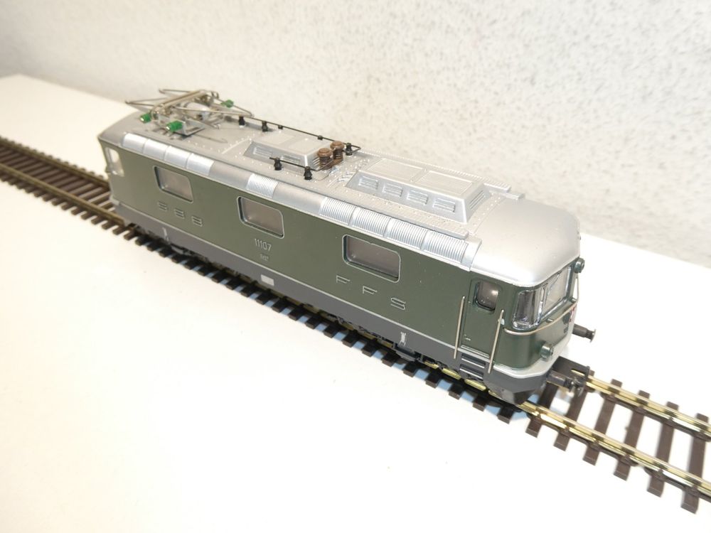 Hag Modelleisenbahnen: HAG Lokomotive SBB 11107 Re 4/4 HO (16) – Neu (gemäss Beschreibung) aus Luzern von Morgart1315 2