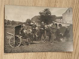 Echt Photo Karte / An der Kanone - Ausgabe ca. 1910