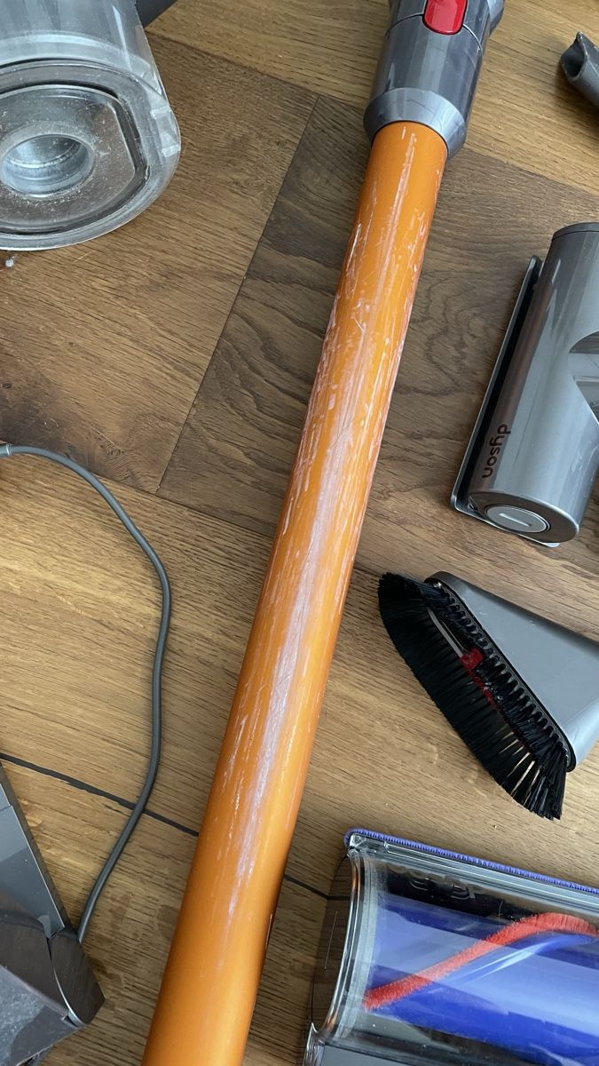 Dyson Aspirapolveri & Accessori: Dyson V8 absolute – Usato da Thun venduto da upsli 1