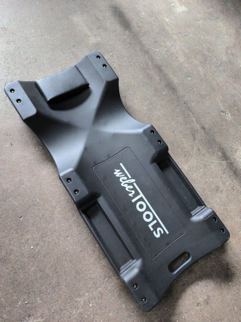 Tous les outils: Werkstatt Rollwagen / Rollbrett – D'occasion à Wabern par Silencio