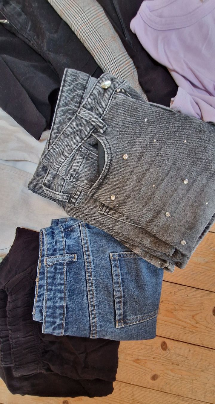 Lots de vêtements: Schönes Kleiderset Gr. S – D'occasion à Boniswil par Cfischer0 4
