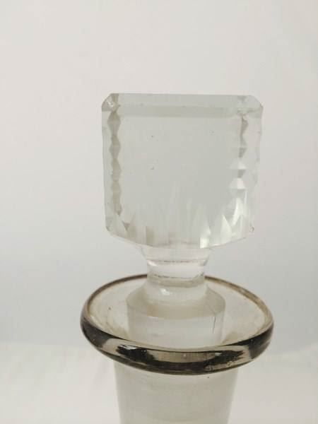 Caraffe: Karaffe mit geschliffenem Deckel ! – Usato da Brügg BE venduto da rutschimedizin 1