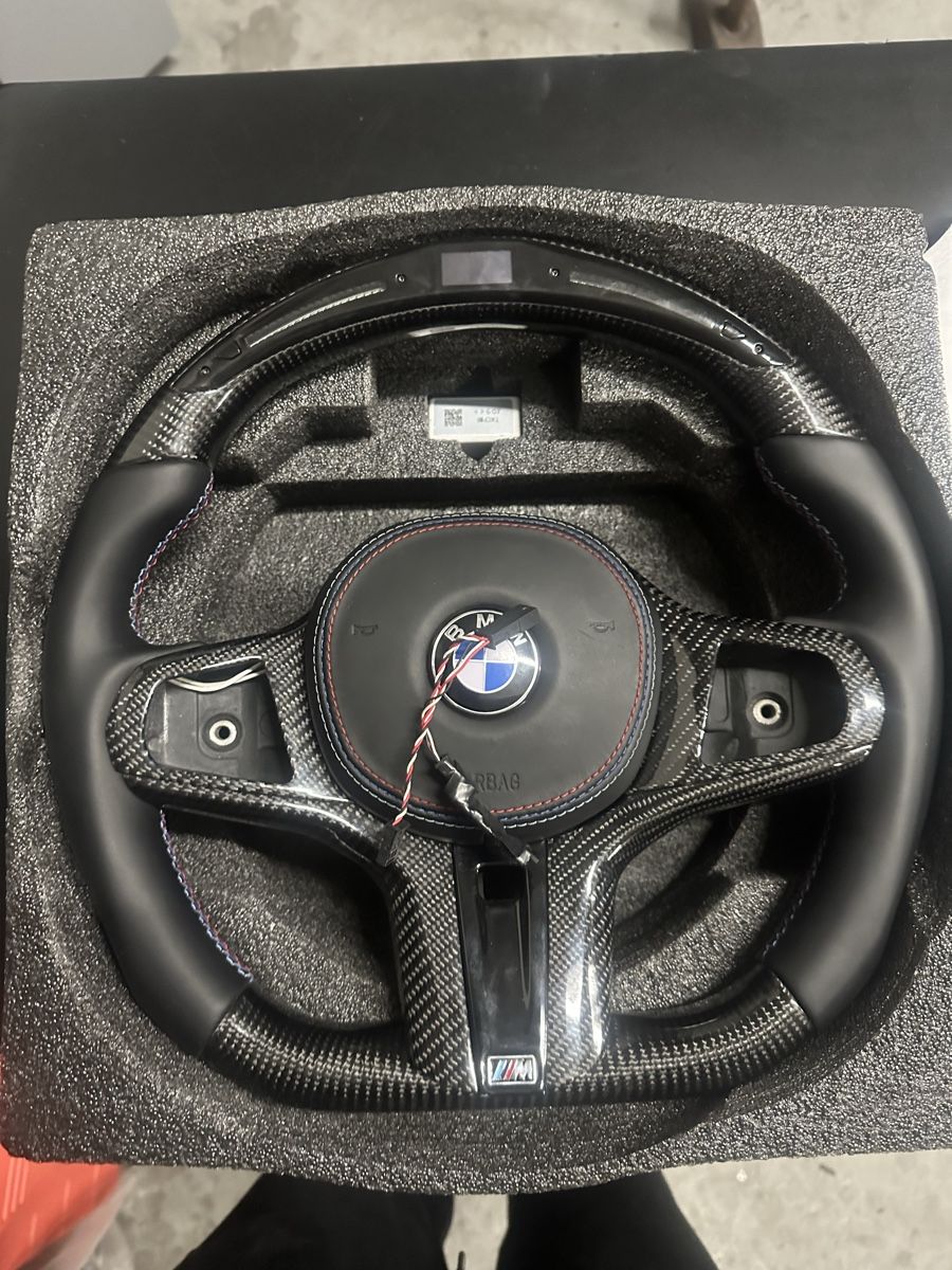 BMW Tutti pezzi di ricambio auto: Bmw carbon Performance lenkrad X3 G01 X4 G02 – Nuovo (secondo la descrizione) da zuchwil venduto da MDF_platinum