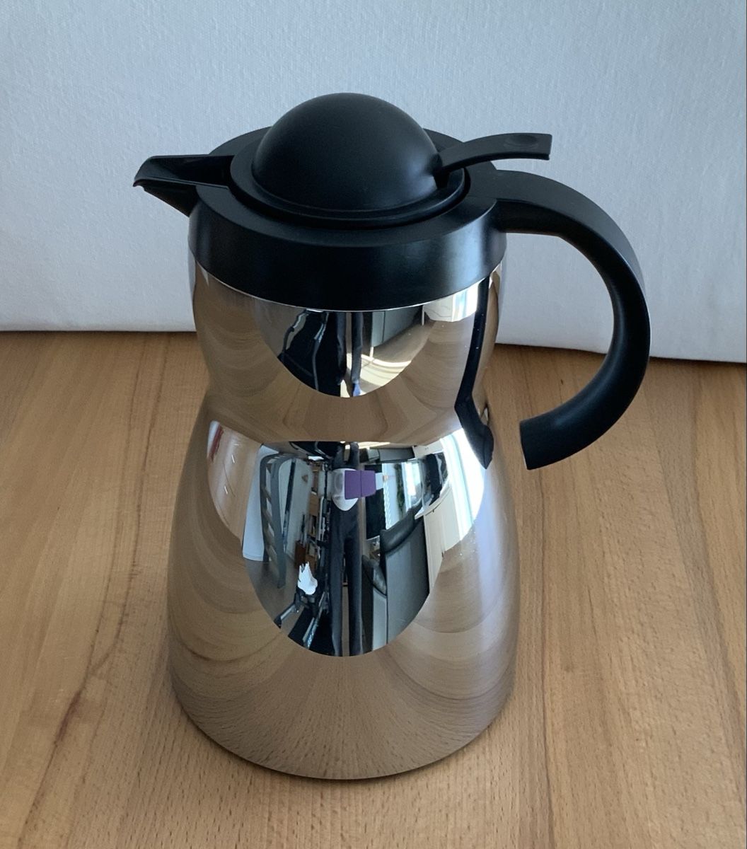 Küchengeräte: Elegant Thermos Jug, Keeps Drinks Hot or Cold! 1.2 lt – Gebraucht aus Lufingen von lotzstef