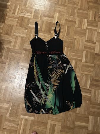 Hübsches Cocktailkleid