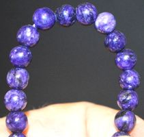 Armband A-961 – Russische Charoite 6mm Perlen – elastisch