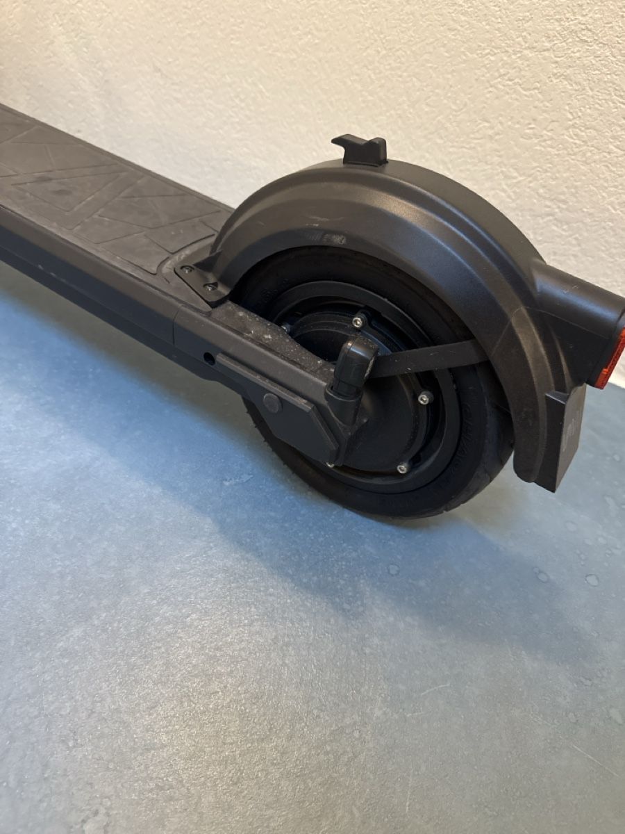 Scooter: VMAX VX2 ST E-Scooter electric scooter, black, 500W – Usato da Bülach venduto da Suters0403 4