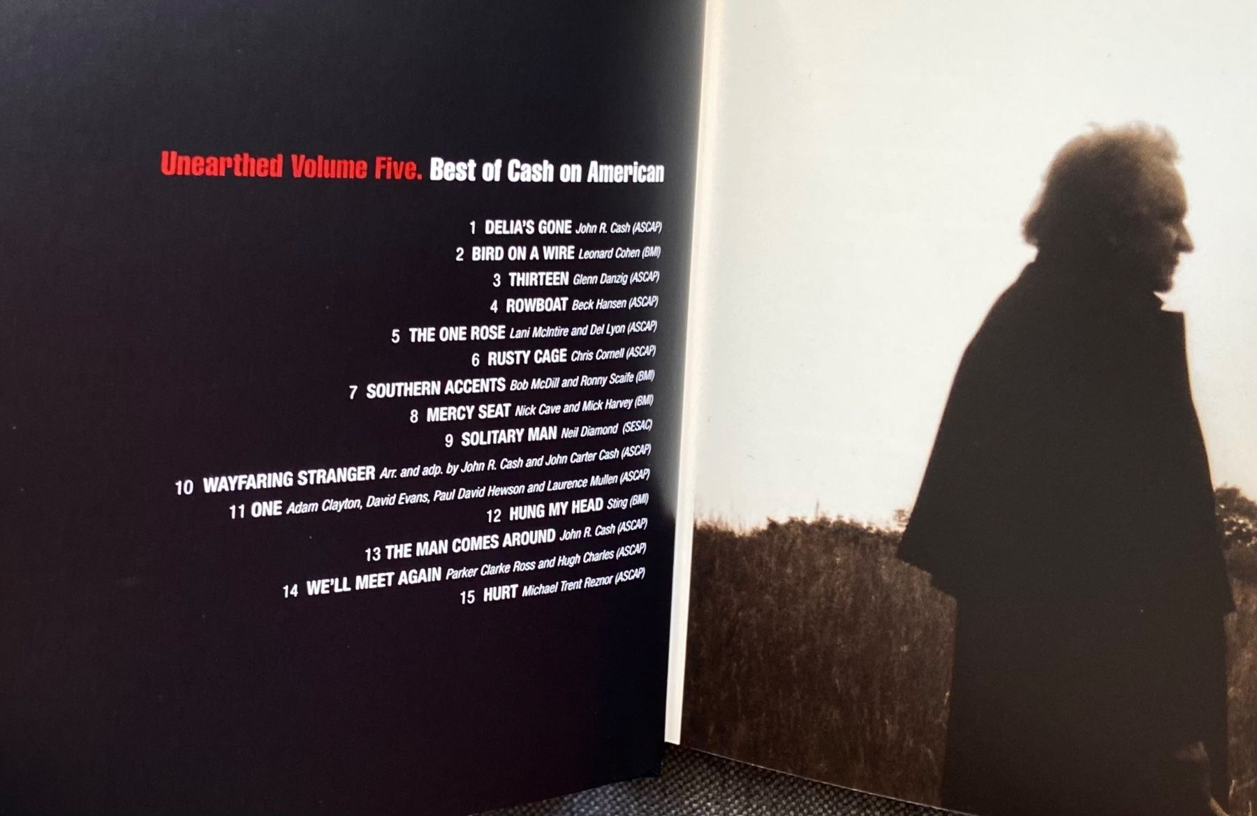 CDs: Johnny Cash - CASH UNEARTHED - Boxset mit 5 CDs – Gebraucht aus Luzern von  9