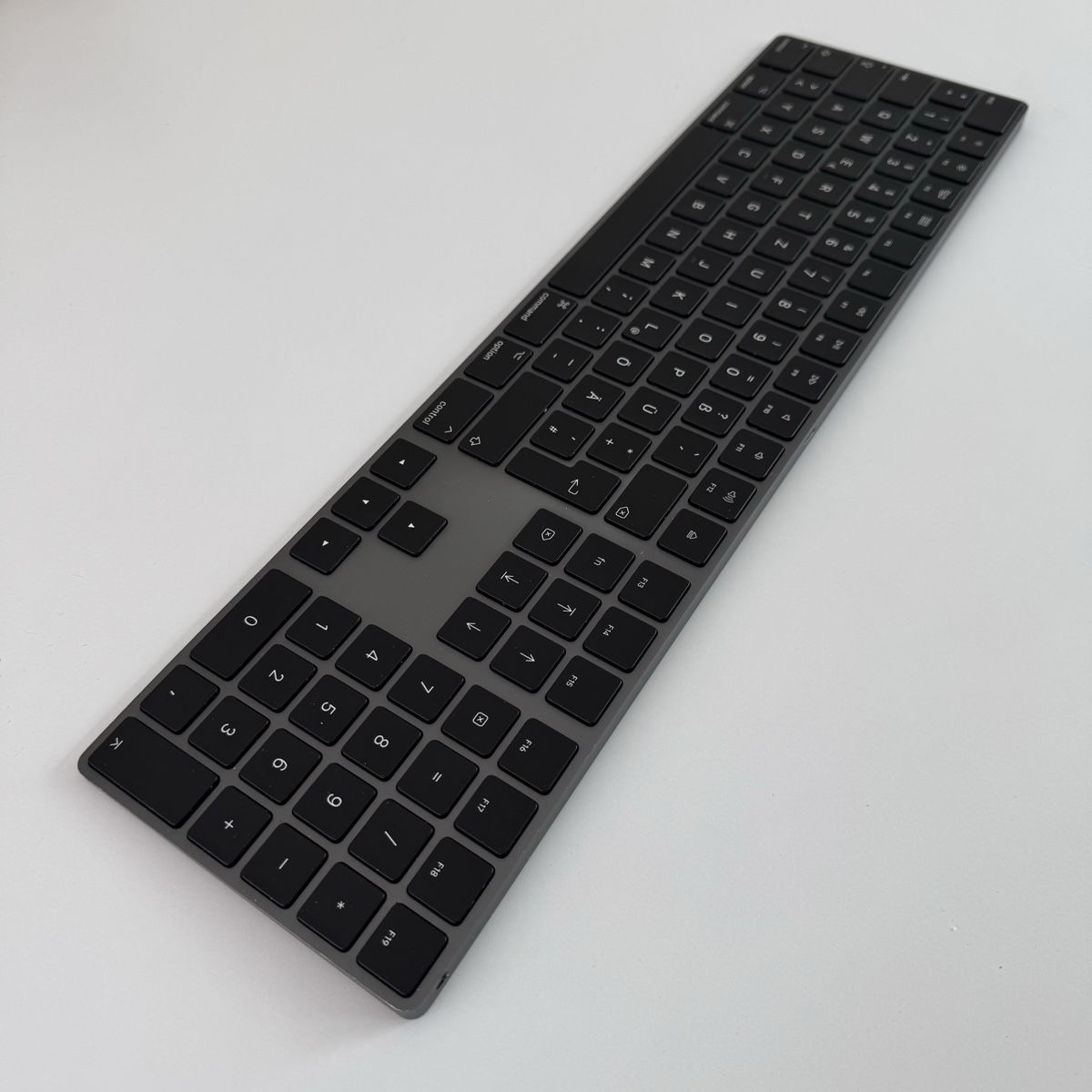 Apple Tastiere: Apple Magic Keyboard Numeric Keypad - Space Grey – Usato da Zürich venduto da Fontana101 2