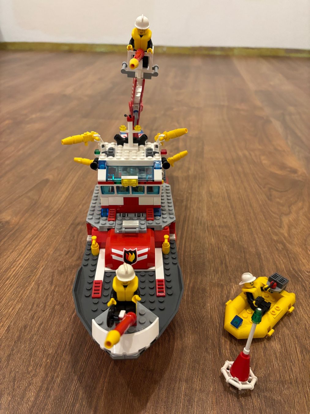 Lego Baukästen: LEGO City 7906 Feuerwehrschiff – Gebraucht aus Langenthal von Wym0 1