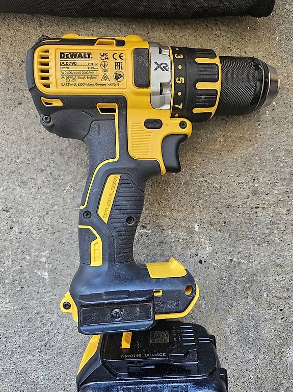 Trapani: Dewalt Bohrschrauber Brushless  60Nm – Usato da Klingnau venduto da Canep87