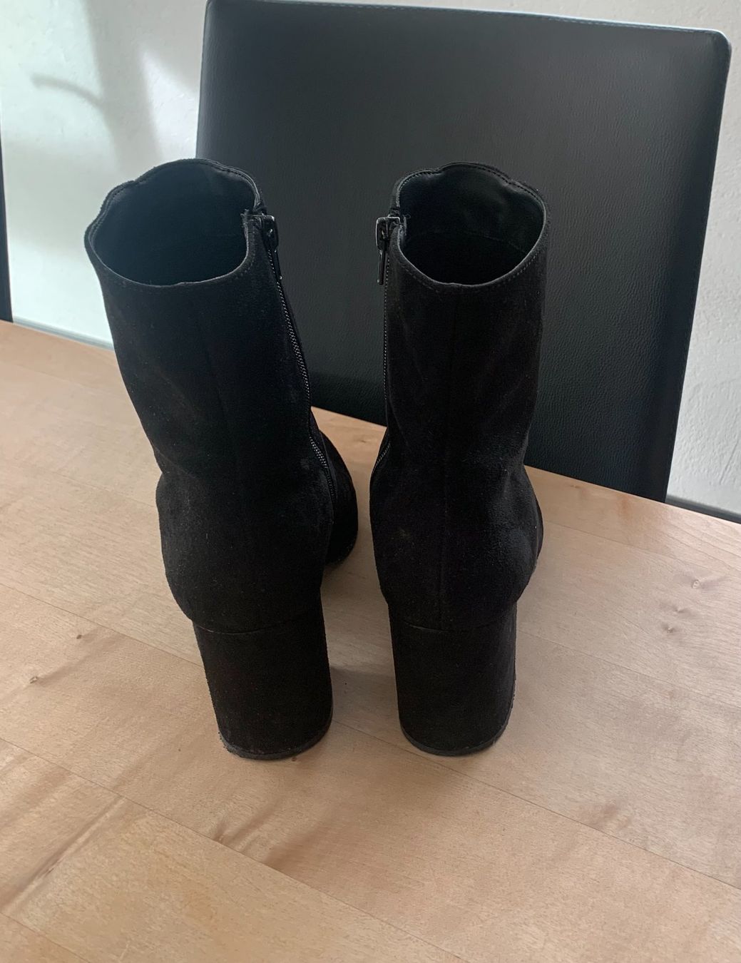 Scarpe da donna: Damen-Stiefeletten schwarz Gr.41 – Nuovo (secondo la descrizione) da Azmoos venduto da Verwir64 2