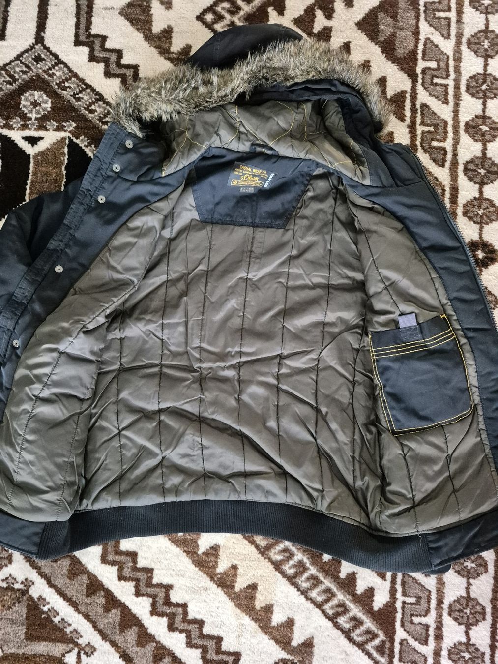 S.Oliver Giacche: Warme Winterjacke S.Oliver mit Kapuze, Grösse L – Usato da Thun venduto da Reb80 3