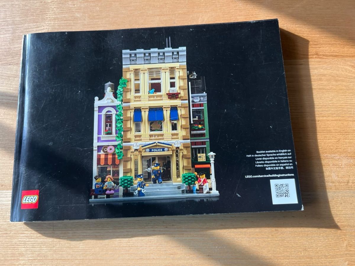 Kit di costruzioni: Lego Polizeistation 10278 Modular Building  – Usato da Wattwil venduto da Weinachtsmann 5