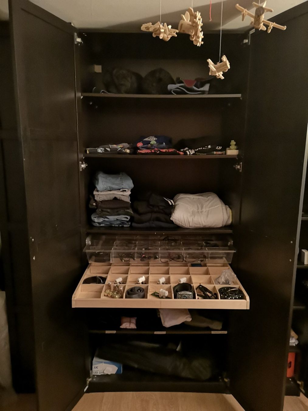 Ikea Armadi: Hochschrank schwarz – Usato da Teufen ZH venduto da Frey2 1