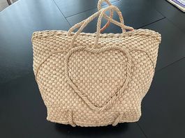 Strohtasche / Schultertasche mit Herz Perfekt für Sommer!