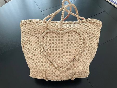 Strohtasche / Schultertasche mit Herz Perfekt für Sommer!