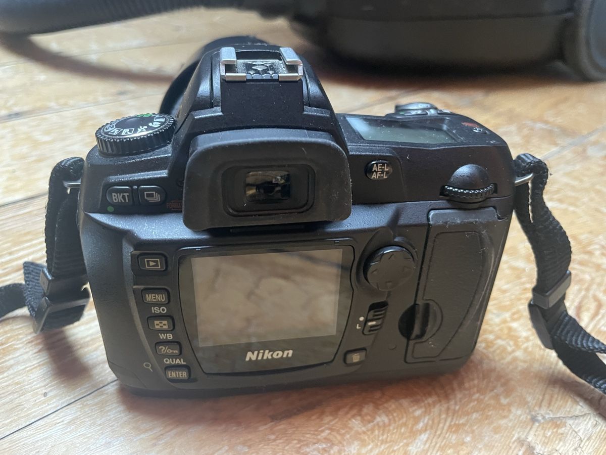 Nikon Fotocamera: Kamera Nikon D70s – Usato da Zürich venduto da Luana_soph 1