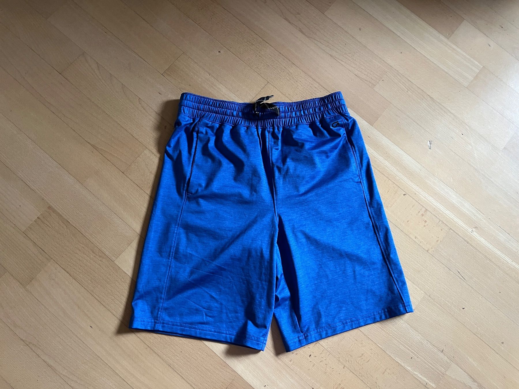 Gap Pantalons: Sporthose GAP, neu – Neuf avec emballage d'origine à Zürich par emily02