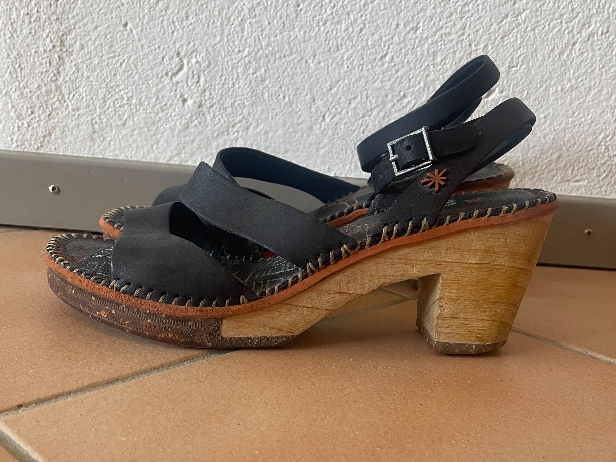 Art Damenschuhe: Art Sandalen Leder schwarz – Gebraucht aus Clarens von Lois86 1