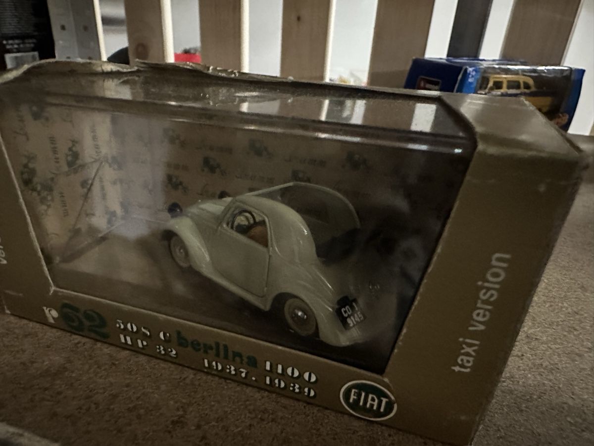 Fiat Modellini d'auto: Fiat 508 C Berlinetta Modellauto Taxi Version 1:43 – Nuovo e nell'imballaggio originale da Zürich venduto da ner_j6xn 1