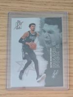 Victor Wembanyama Signature Class NBA card