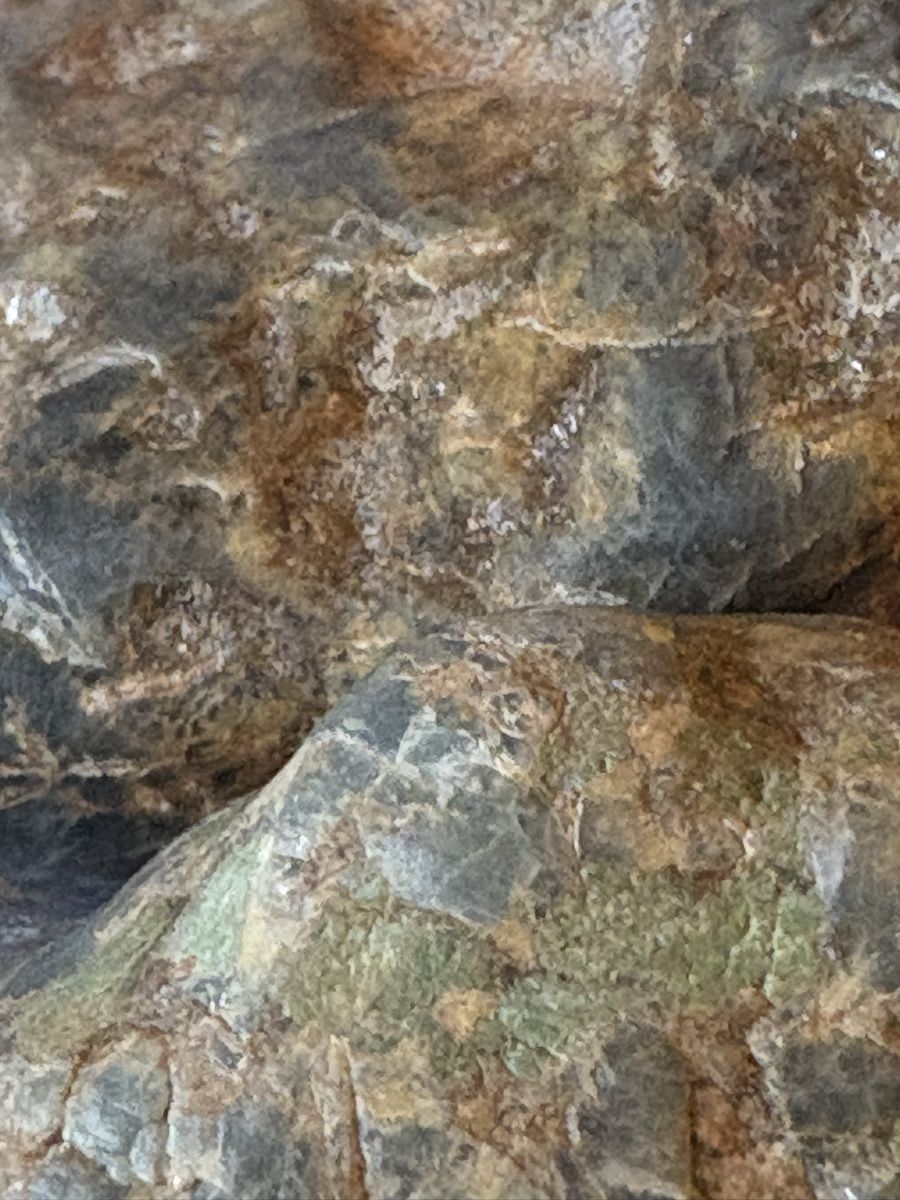 Minéraux & Lithothérapie: Jade 2 Stuck Wallis  – D'occasion à Murten par Tzaugg 1