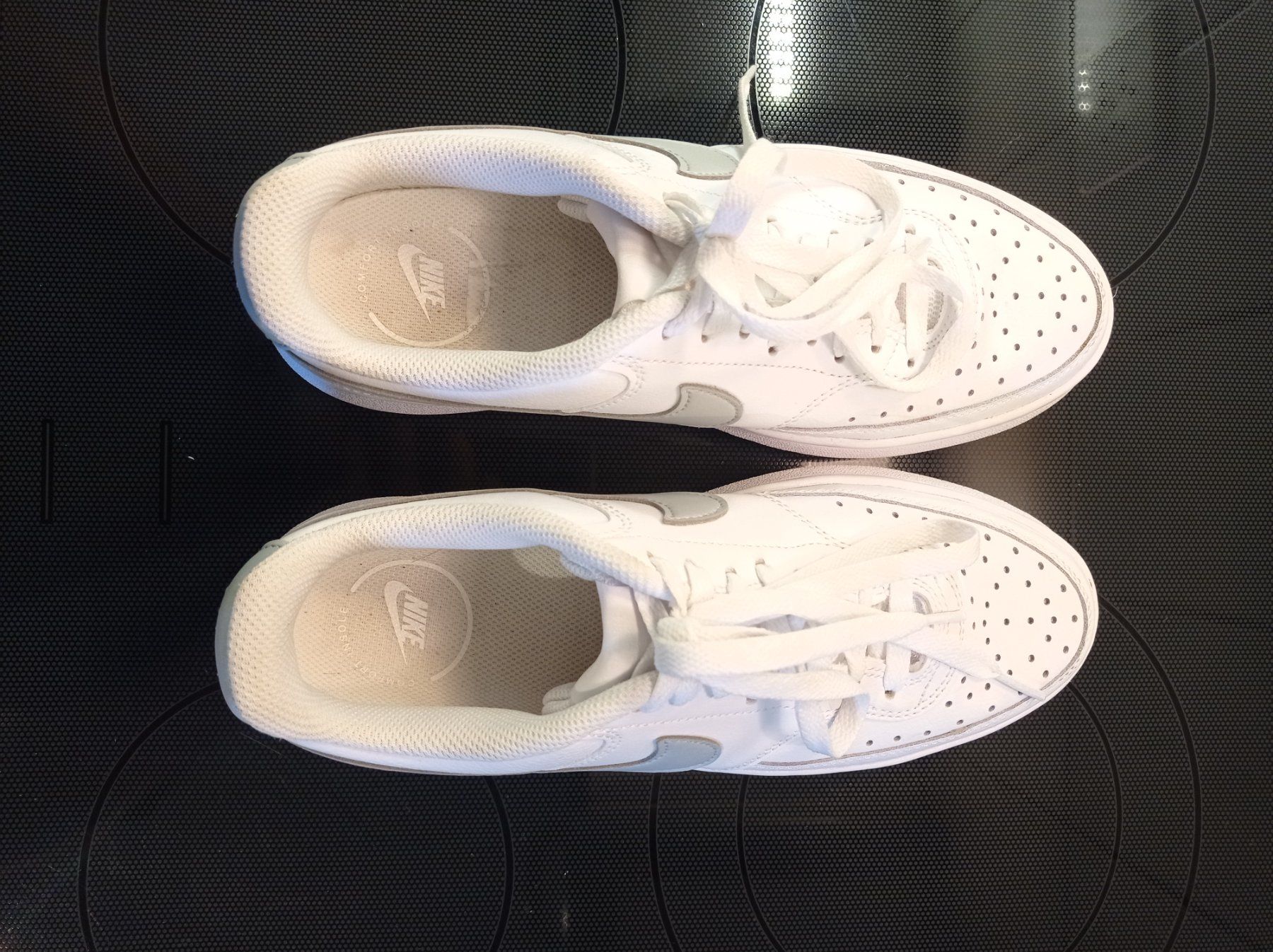 Nike Scarpe da donna: Nike Court Vision Alta Grösse 40.5 – Usato da Lützelflüh-Goldbach venduto da Knuesi0 1