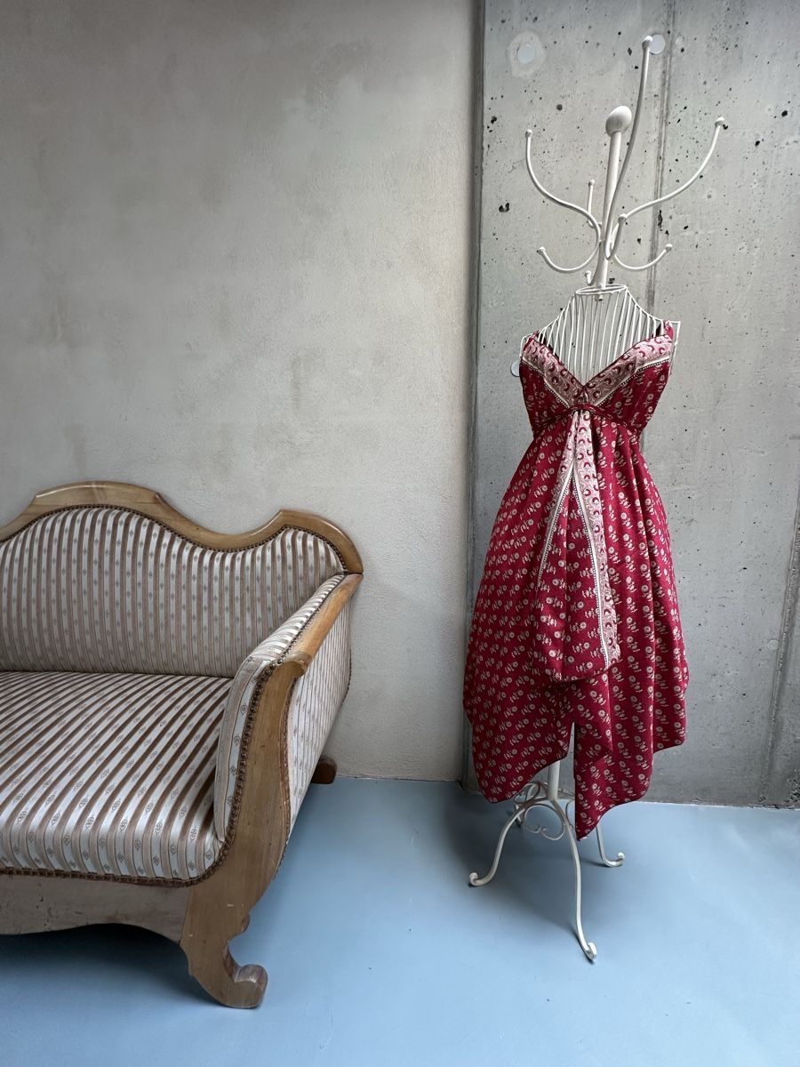 Kleider: Sommerliches Kleid mit Blumenmuster, Grösse M, Rot – Gebraucht aus Leuk-Stadt von nadlerhu 5