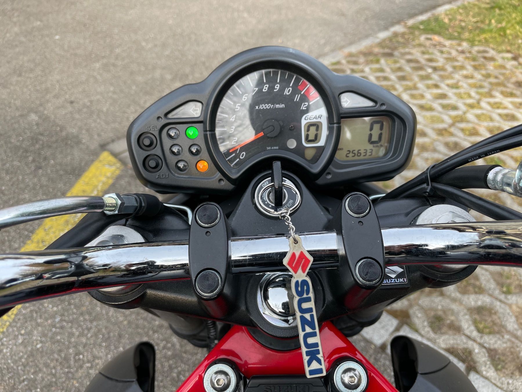 Suzuki Strada: Suzuki SFV 650 Gladius ABS – Usato da Zürich venduto da juanjoch 5