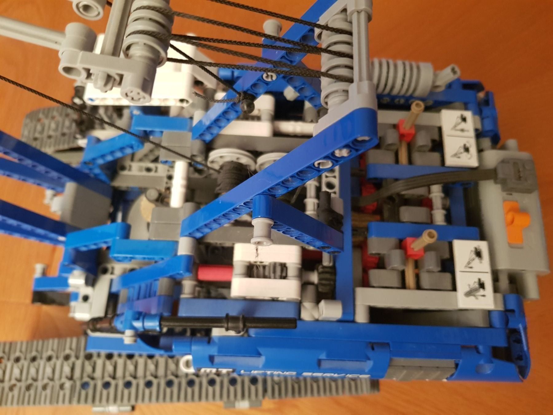 Lego Kit di costruzioni: Lego Technik 42042 Seilbagger zerlegt – Usato da Birmensdorf ZH venduto da Yellowsport 3