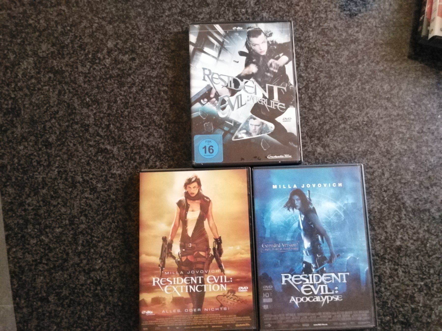 Tutti i DVDs: 3 Resident Evil DVDs, Top Zustand – Usato da Utzigen venduto da Walkuere94