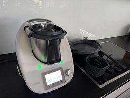 Zickige Thermomix TM5 inkl. Zubehör