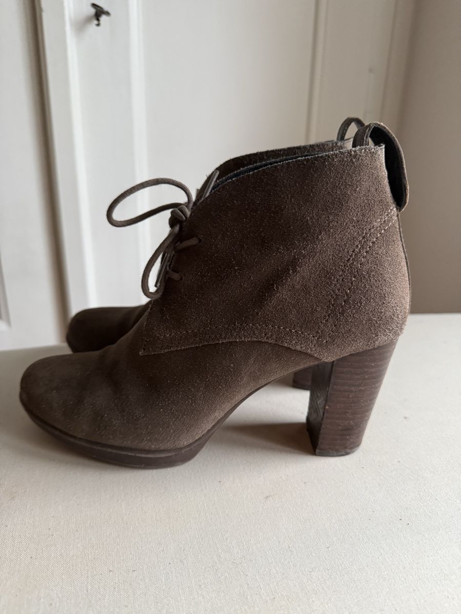 Tommy Hilfiger Scarpe da donna: Suede Ankle Boots - Tommy Hilfiger - Size 40 – Usato da Genève venduto da jul_5xsn 3