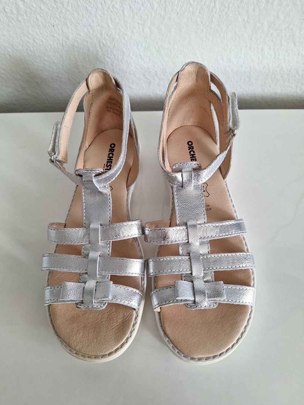 Scarpe per ragazze: Sommer Sandalen, silber, Gr. 34, Mädchen, NEU – Nuovo (secondo la descrizione) da Worb venduto da nfsolutions