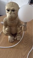 Originelle Affenlampe, goldfarben - Ein echter Hingucker