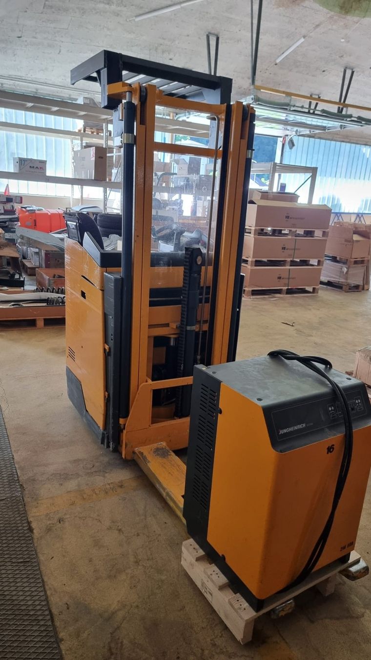 Jungheinrich Carrelli elevatori e a forche: JUNGHEINRICH Stapler EKC-Z 12,5 – Usato da Subingen venduto da Mogul2 2