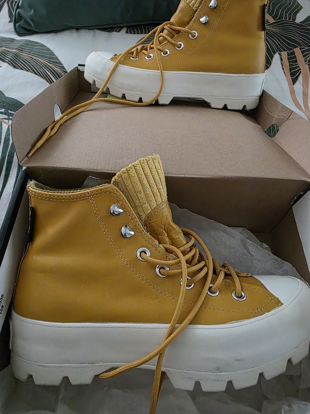Converse Scarpe da donna: Converse Schuhe GR.38/ 24.5 – Usato da Itingen venduto da bea_bxv5 3