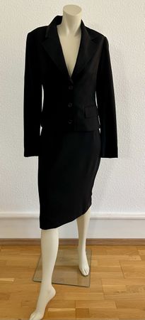 🖤 Dolce & Gabbana Damenkostüm – IT 42 (EU 36), Schwarz 🖤