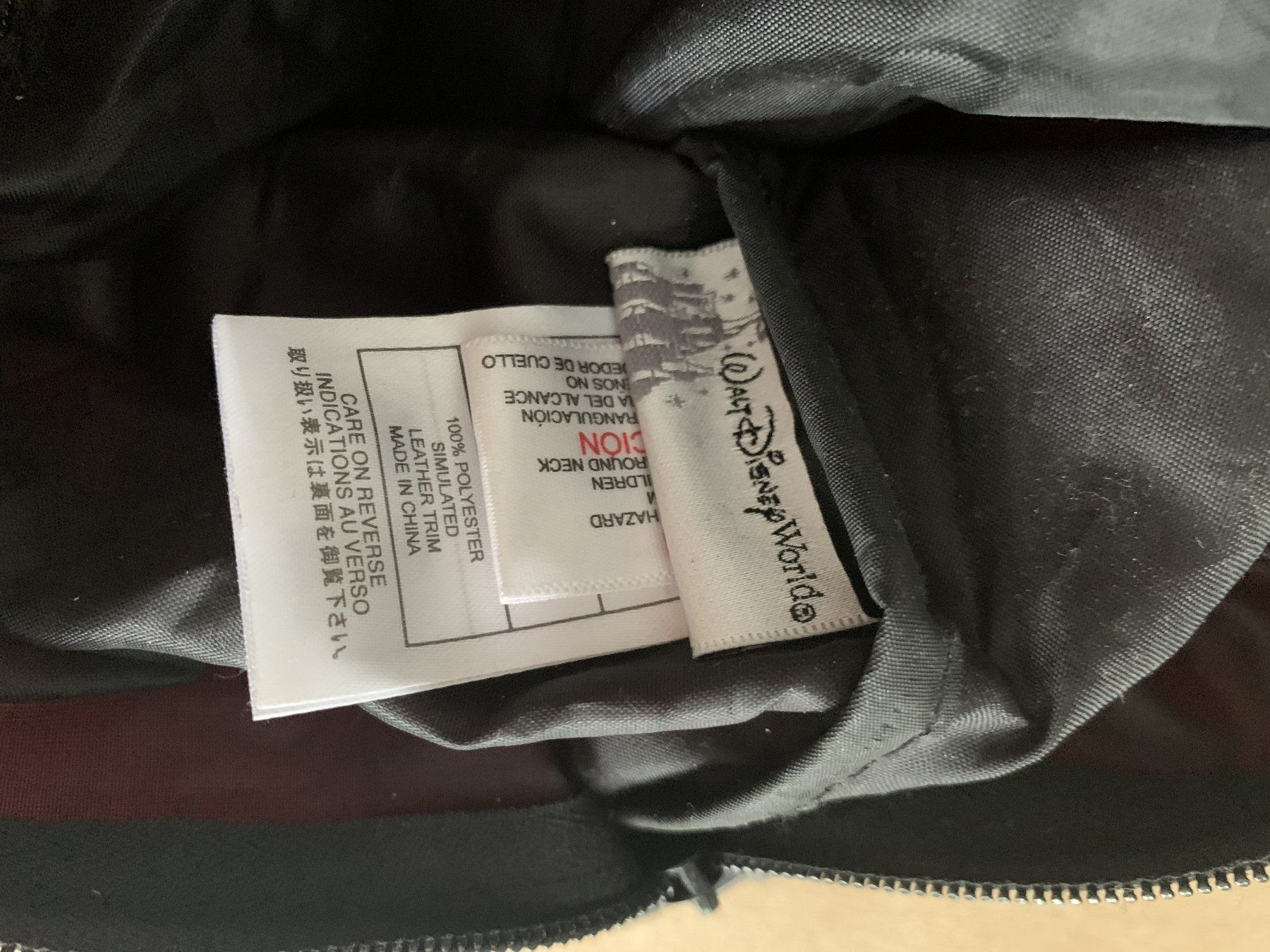 Disney Taschen: Disney World Reisetasche rot schwarz – Neu (gemäss Beschreibung) aus Reinach BL von Grolifcb 2