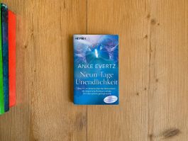 Neun Tage Unendlichkeit – Anke Evertz