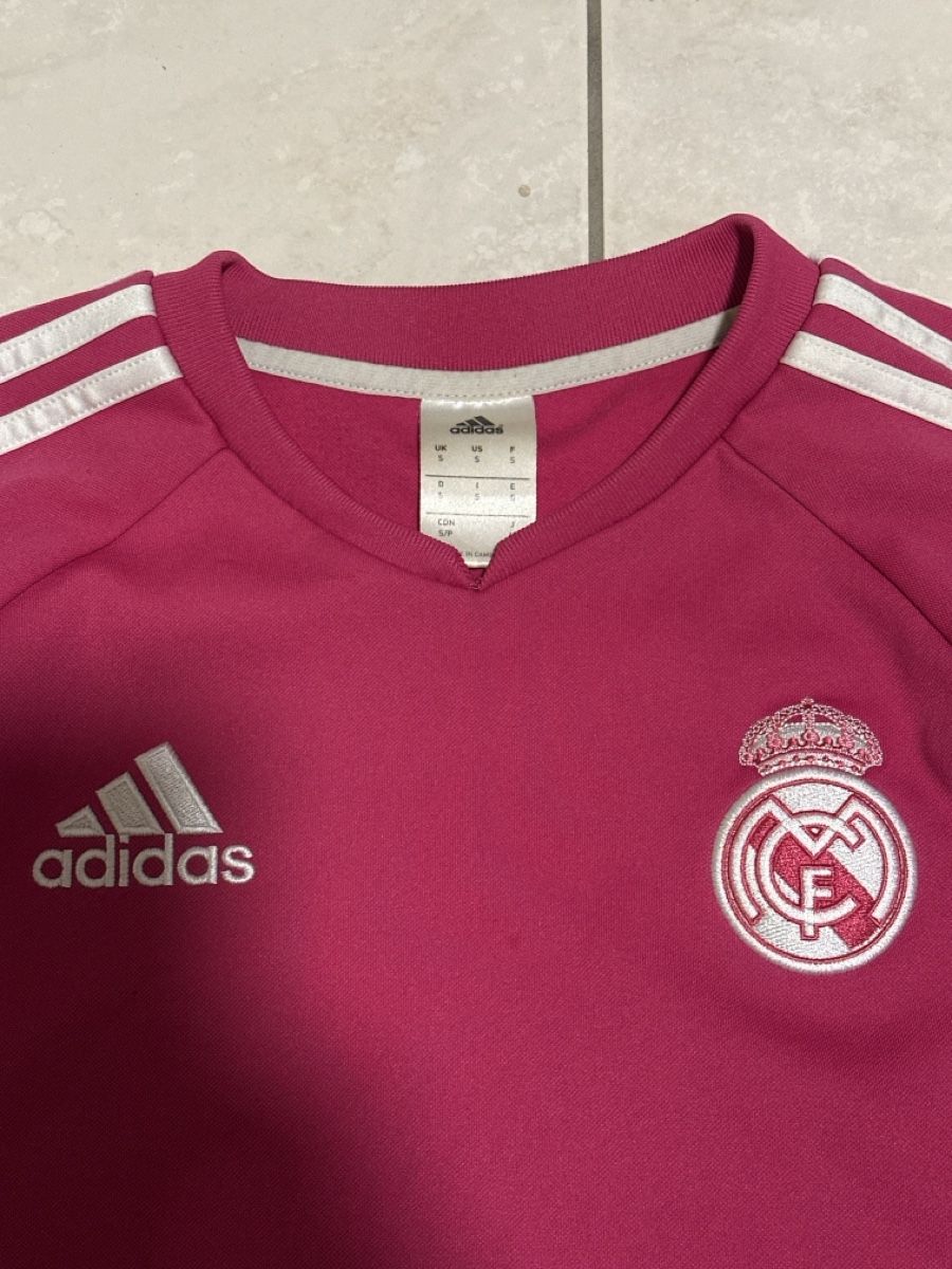 Maglioni & Felpe: Real Madrid Pullover pink – Usato da Zollikofen venduto da Marvin_Hal 1