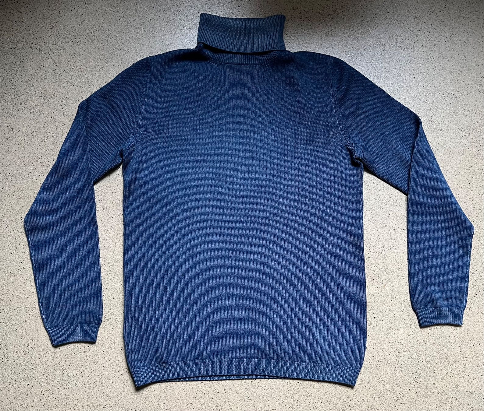 Prada Pullover & Sweatshirts: PRADA Rollkragen Pullover 💙 – Gebraucht aus Zürich von ClosetQueen 7