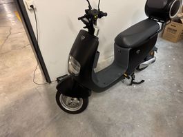 Vespino City E-Roller Elektroroller 25 km/h Matt Black