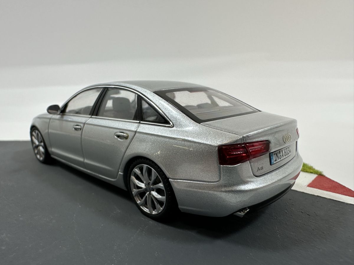 Schuco Modellini d'auto: Audi A6 1:43, silbrig, SCHUCO – Nuovo (secondo la descrizione) da Zofingen venduto da rf9_x2xt 3